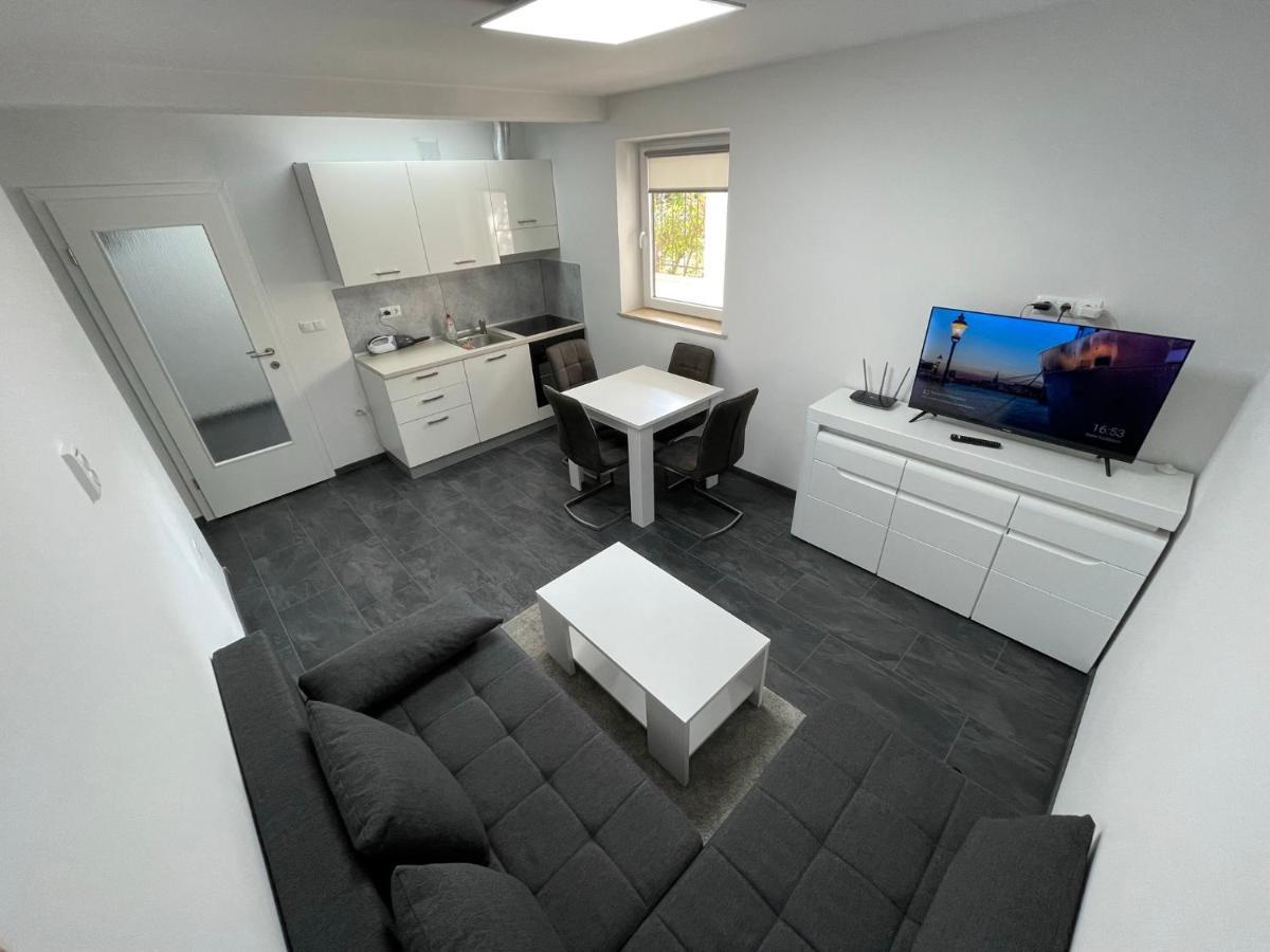 Apartment Mb
